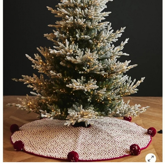 Anthropologie Wilma Tree Skirt - Cream/Raspberry - Picture 2 of 8